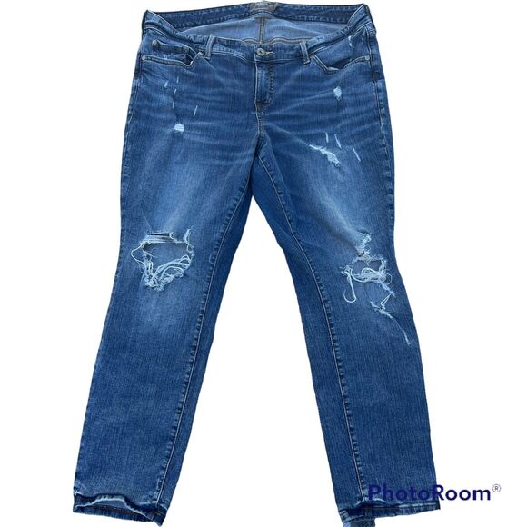 Torrid Blue Distress Feel the Fit Vintage Stretch Boyfriend Jeans Women's Sz 18 - Picture 1 of 7